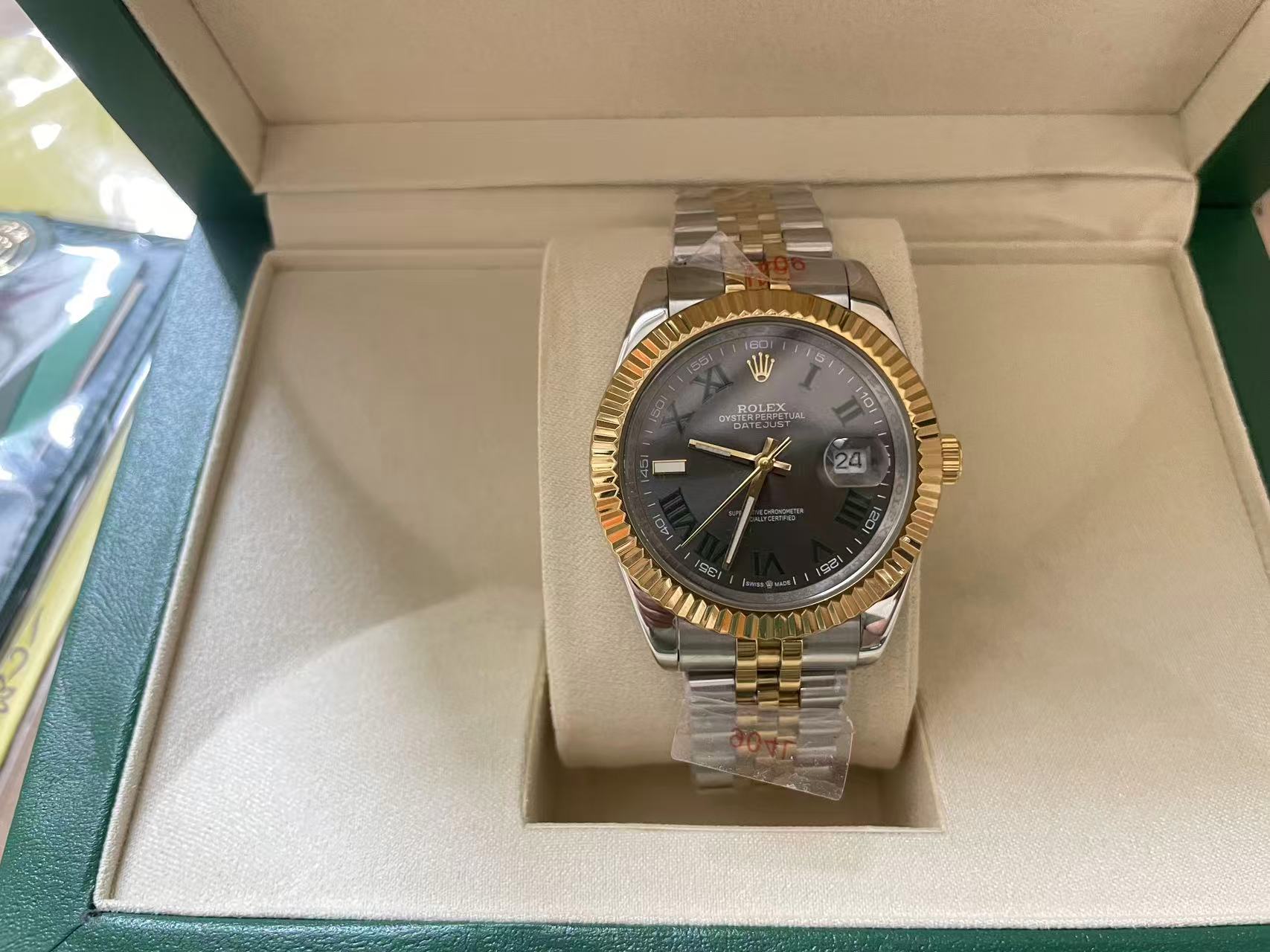 R*l*x watches-190