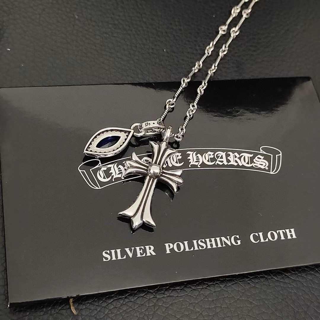 Ch**me He**ts necklace-001