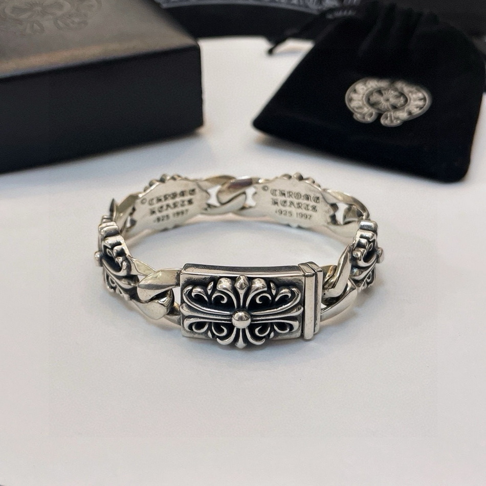 Ch**me He**ts bracelet-018