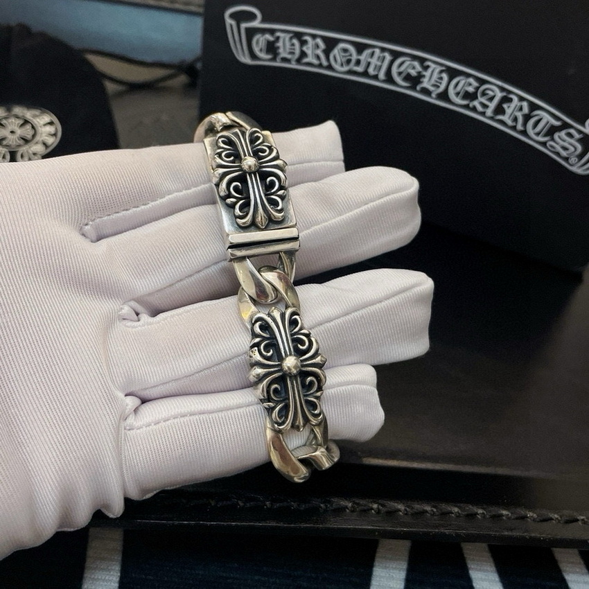 Ch**me He**ts bracelet-018