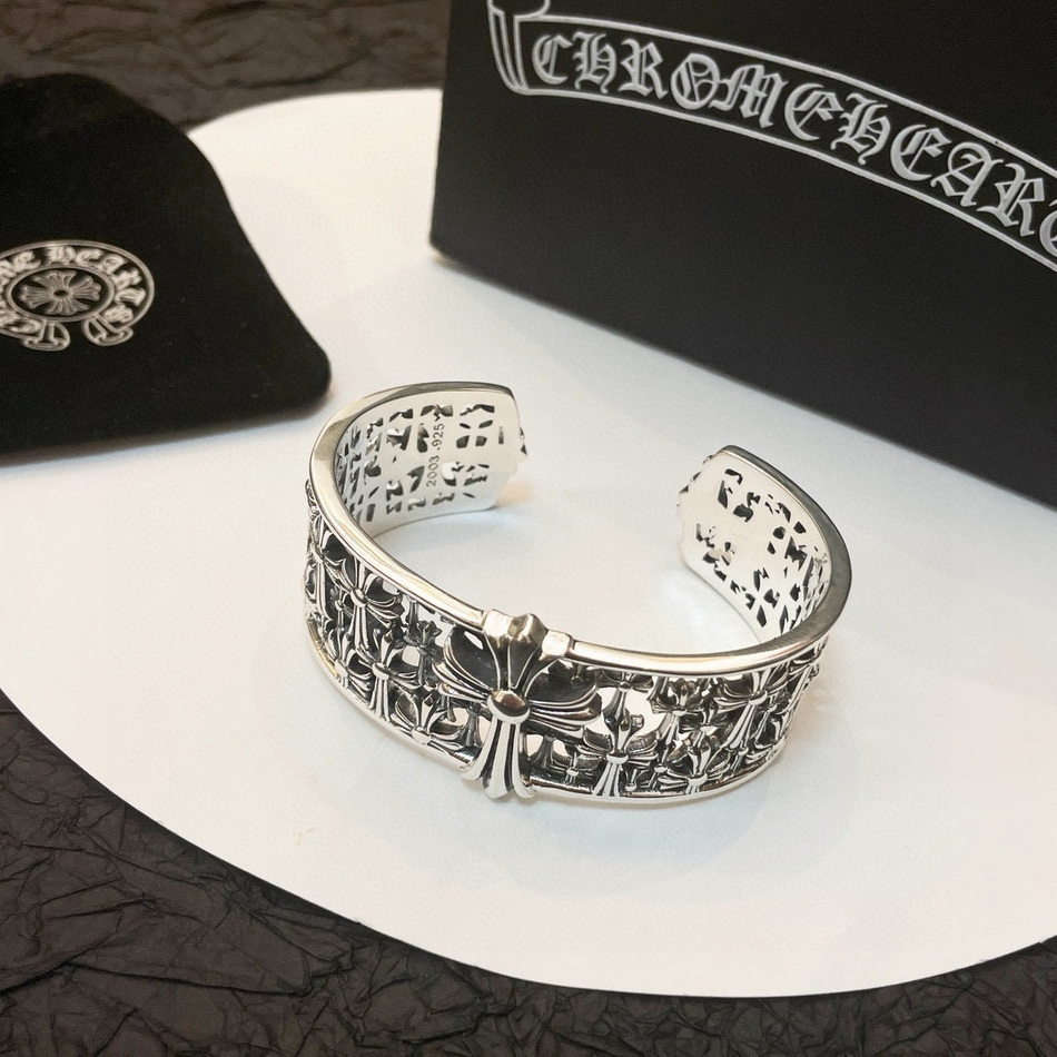 Ch**me He**ts bracelet-019