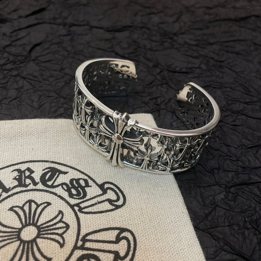 Ch**me He**ts bracelet-019