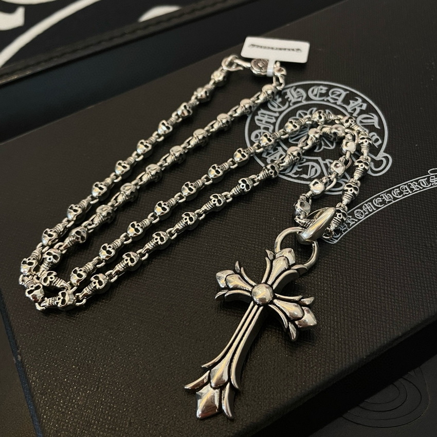 Ch**me He**ts necklace-105