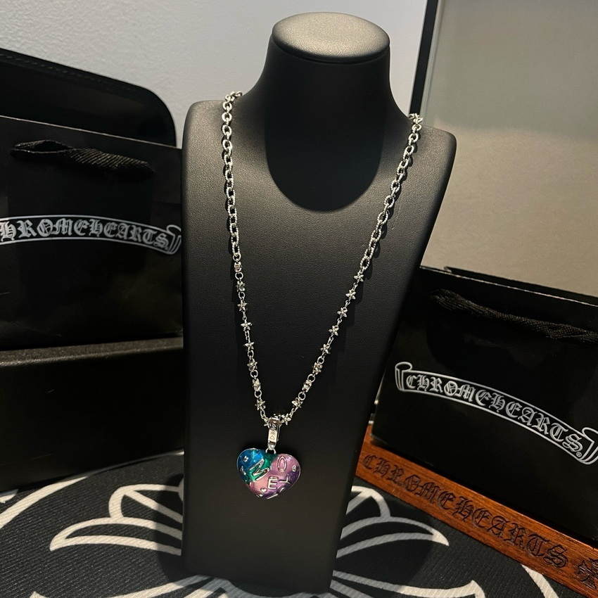 Ch**me He**ts necklace-032