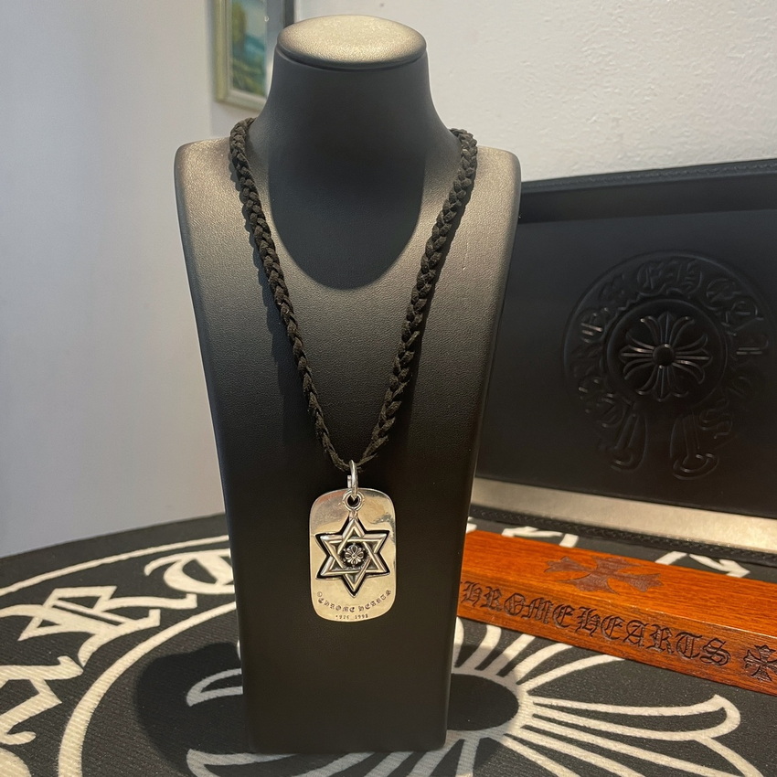 Ch*0me heart necklace-036
