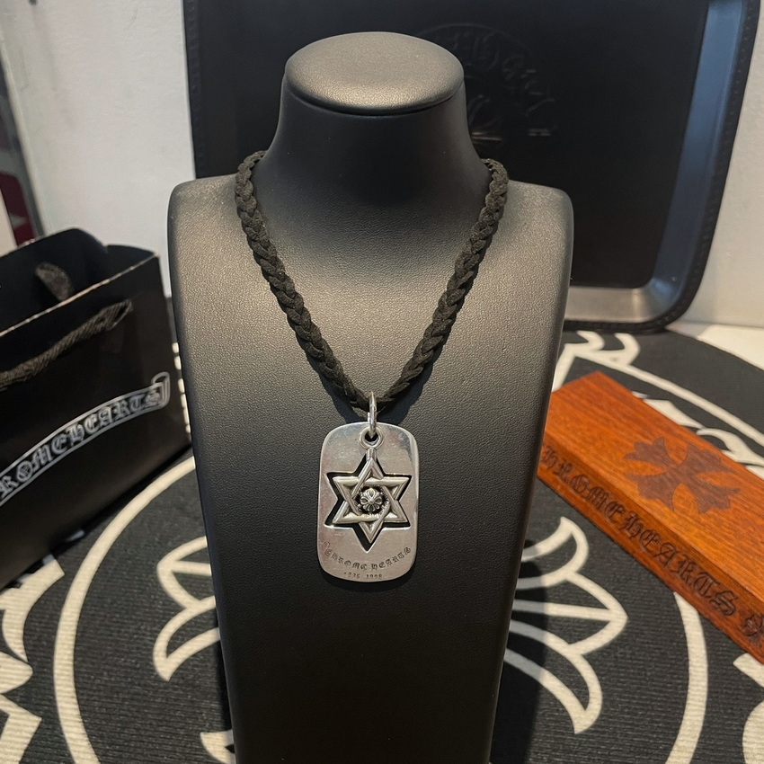 Ch*0me heart necklace-036