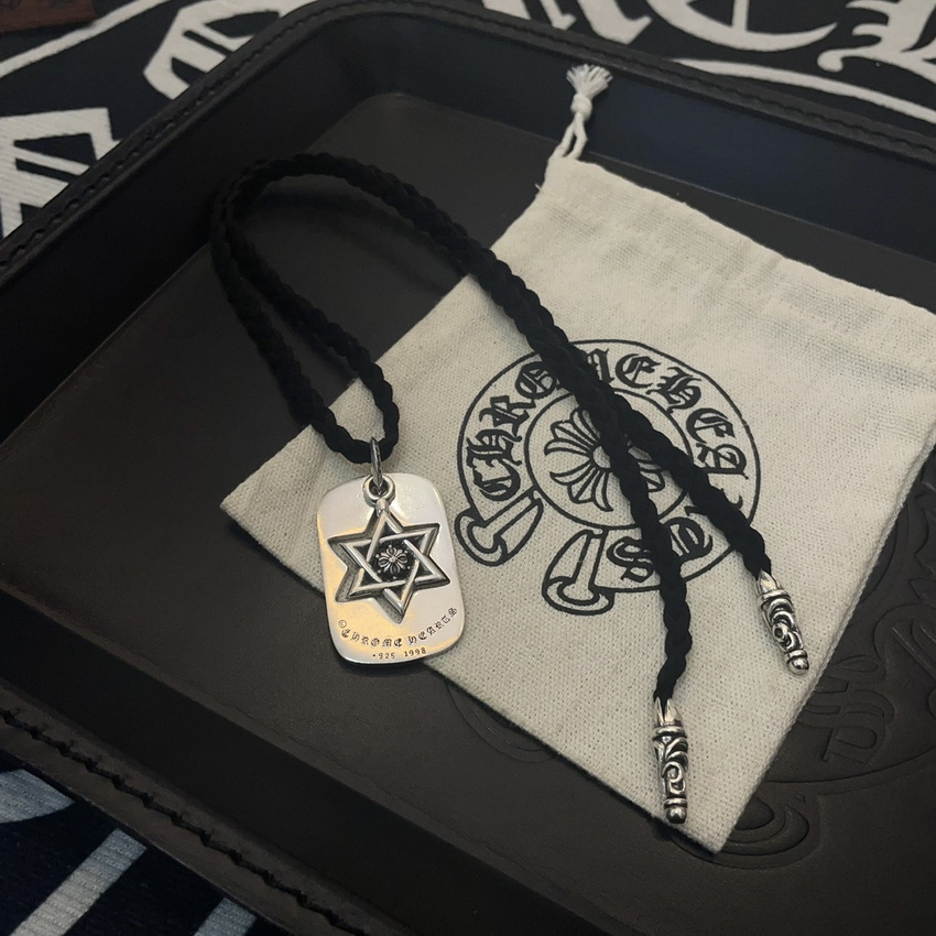 Ch*0me heart necklace-036