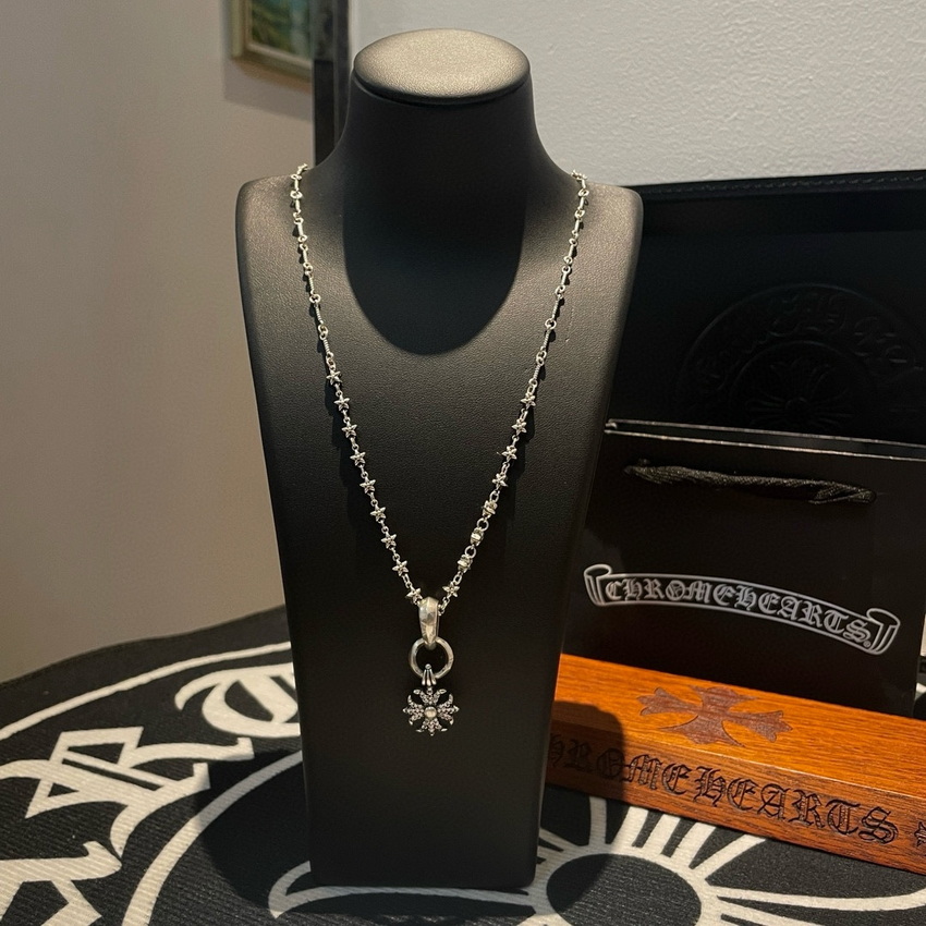 Ch*0me heart necklace-037