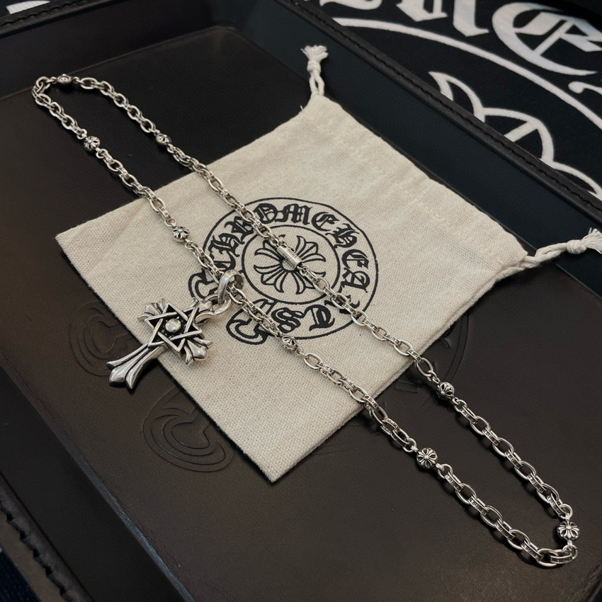 Ch**me He**ts necklace-042