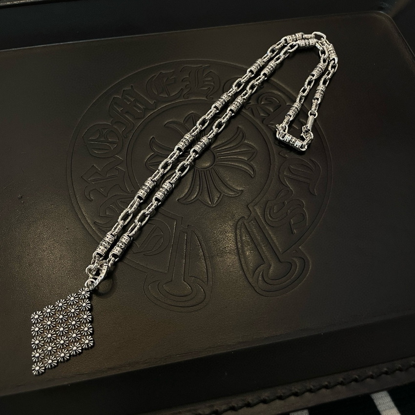 Ch**me He**ts necklace-045