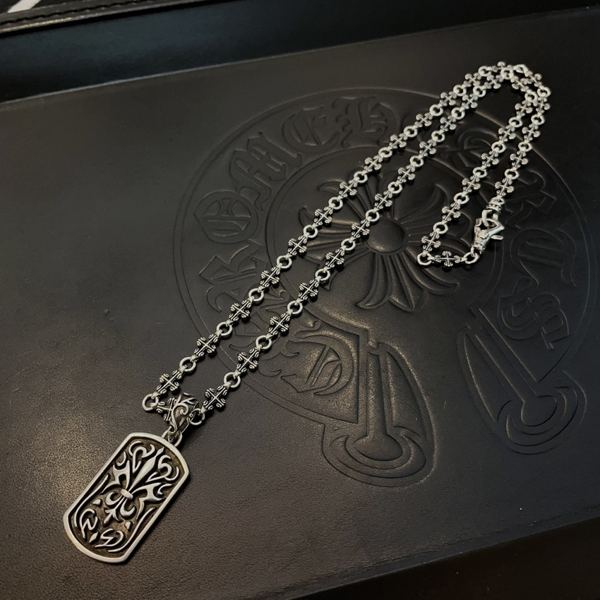 Ch**me He**ts necklace-051