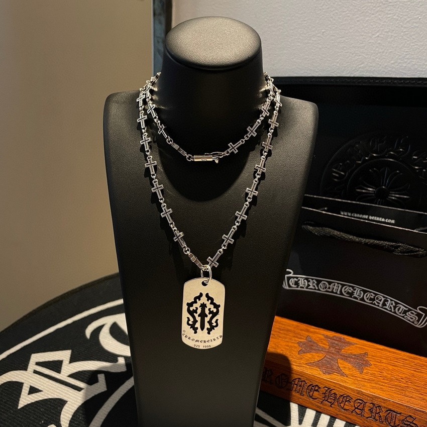 Ch**me He**ts necklace-053