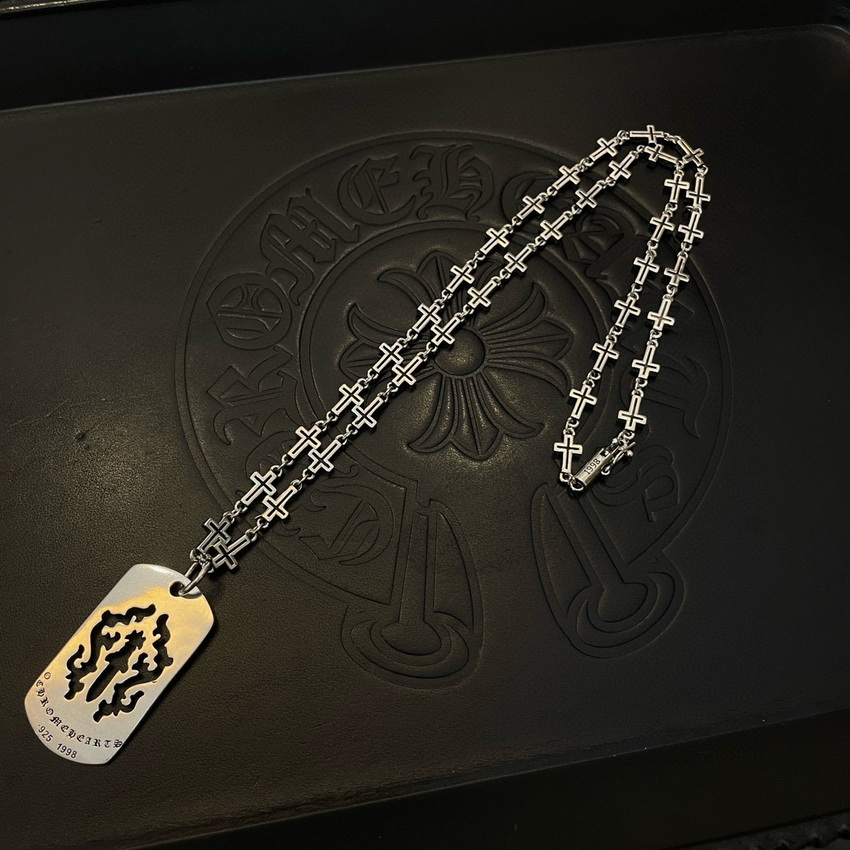 Ch**me He**ts necklace-053