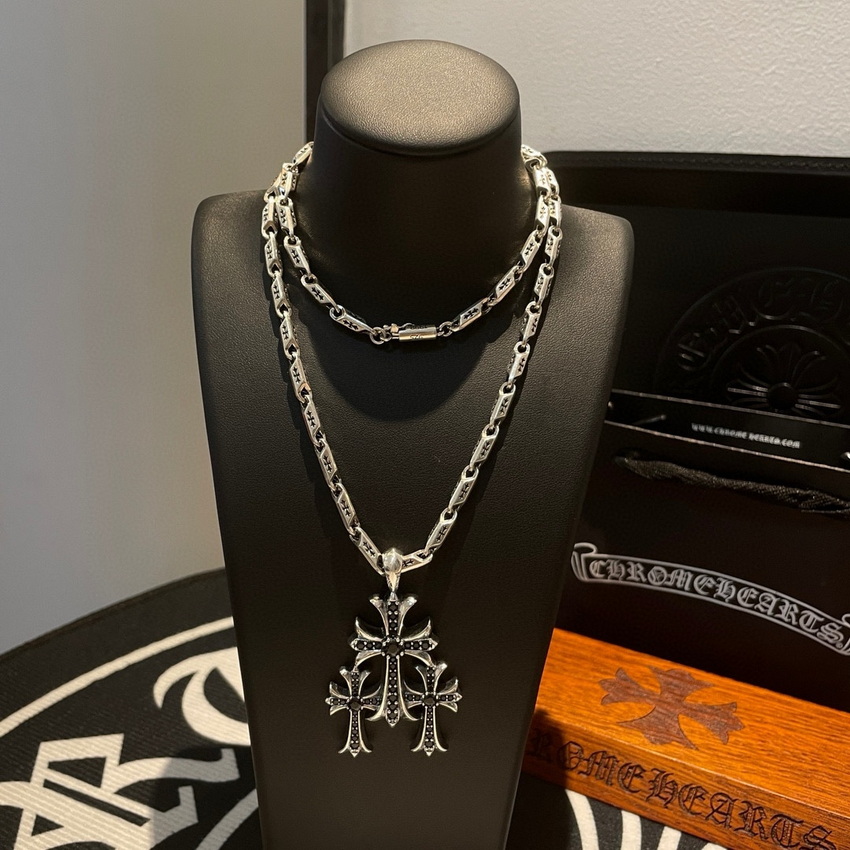 Ch**me He**ts necklace-054