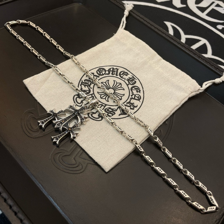 Ch**me He**ts necklace-054