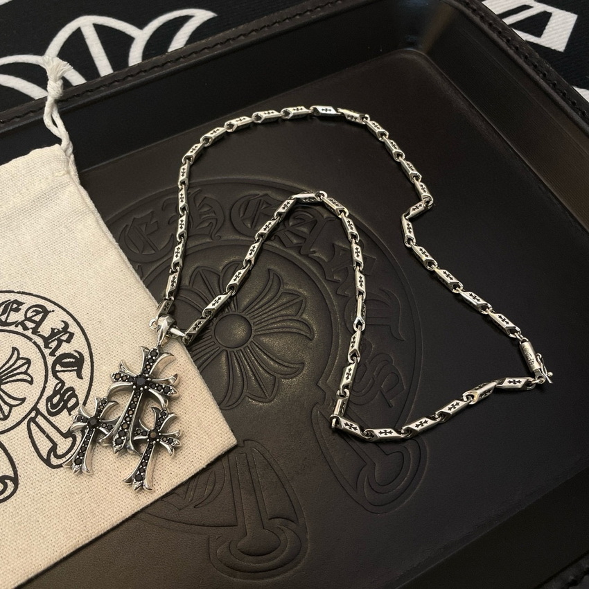 Ch**me He**ts necklace-054
