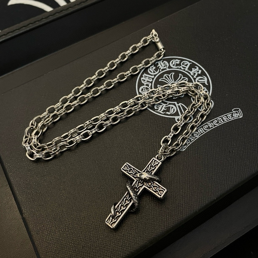 Ch**me He**ts necklace-056
