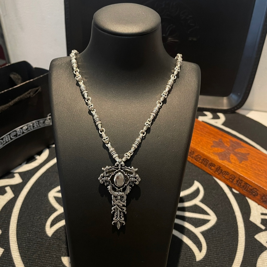 Ch**me He**ts necklace-062