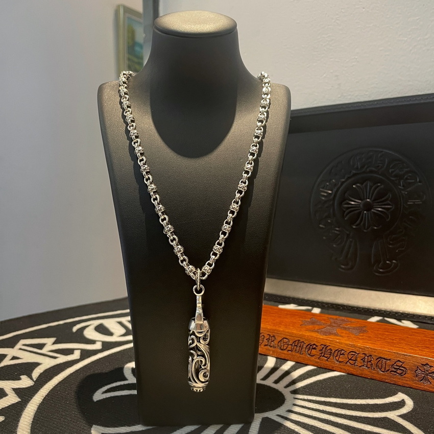 Ch**me He**ts necklace-064