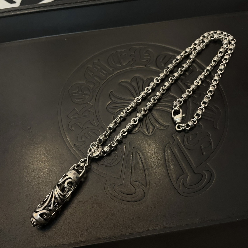 Ch**me He**ts necklace-064
