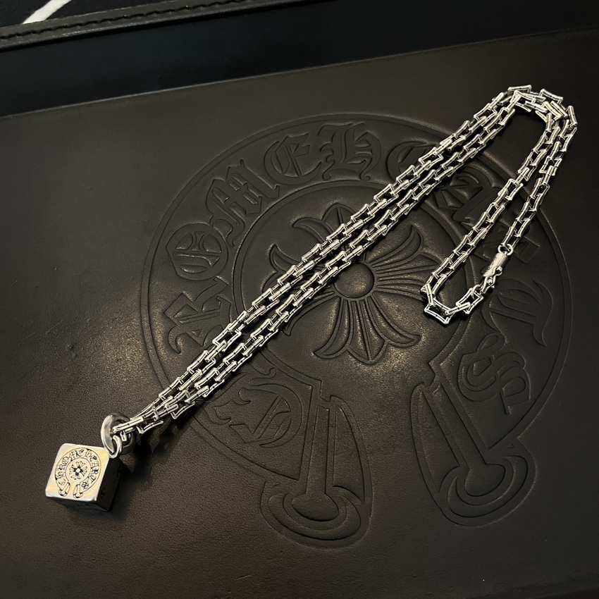 Ch*0me heart necklace-070