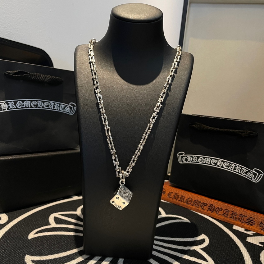 Ch*0me heart necklace-070