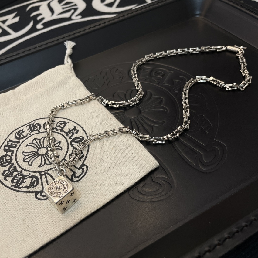 Ch*0me heart necklace-070