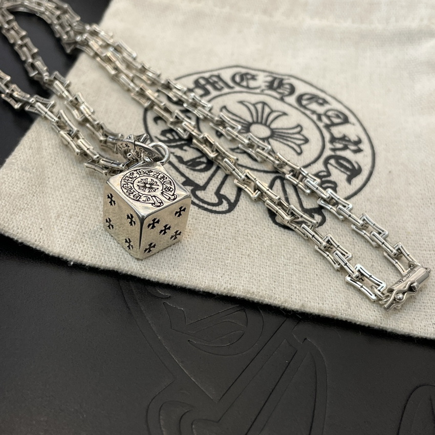 Ch*0me heart necklace-070