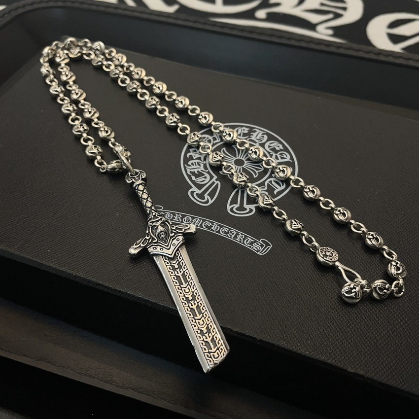 Ch**me He**ts necklace-074
