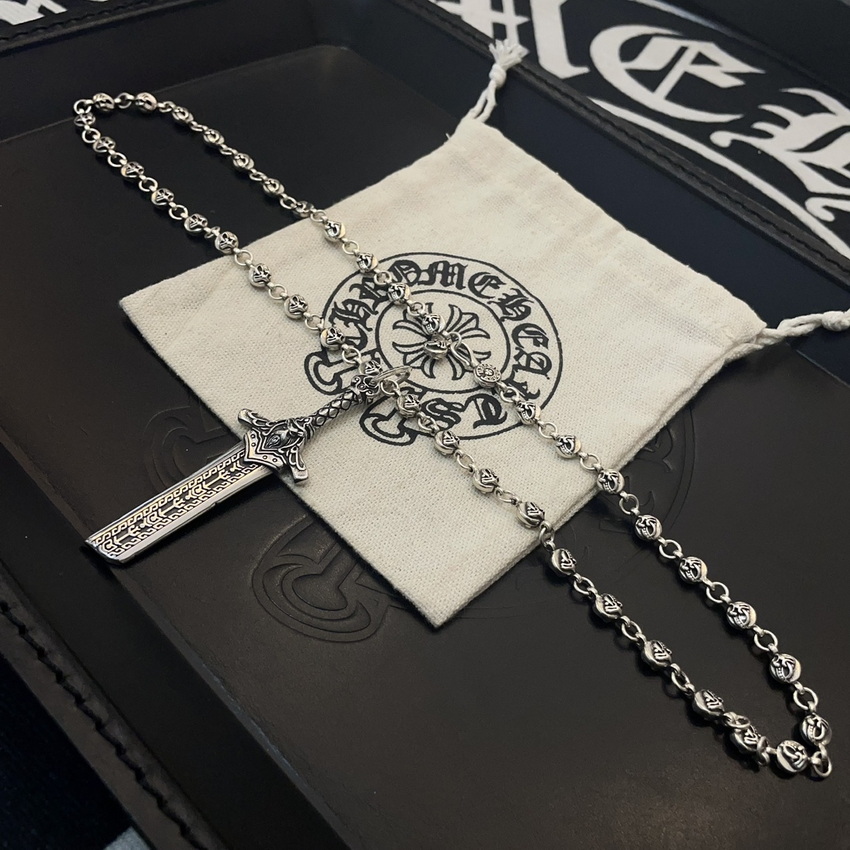 Ch**me He**ts necklace-074