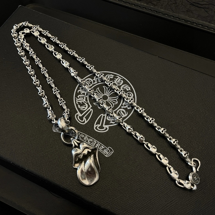 Ch**me He**ts necklace-078