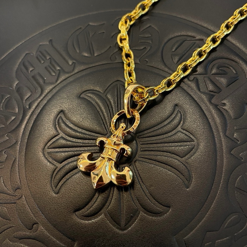 Ch**me He**ts necklace-080