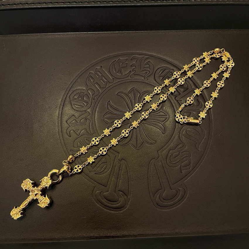 Ch**me He**ts necklace-083