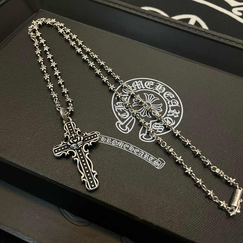 Ch**me He**ts necklace-088