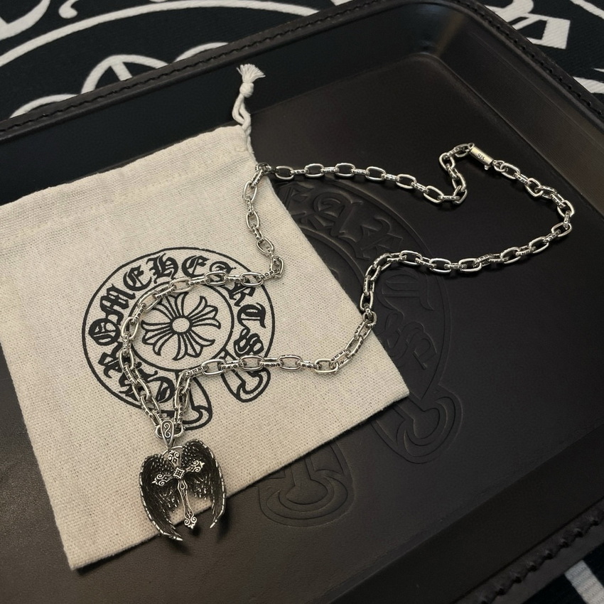 Ch**me He**ts necklace-091
