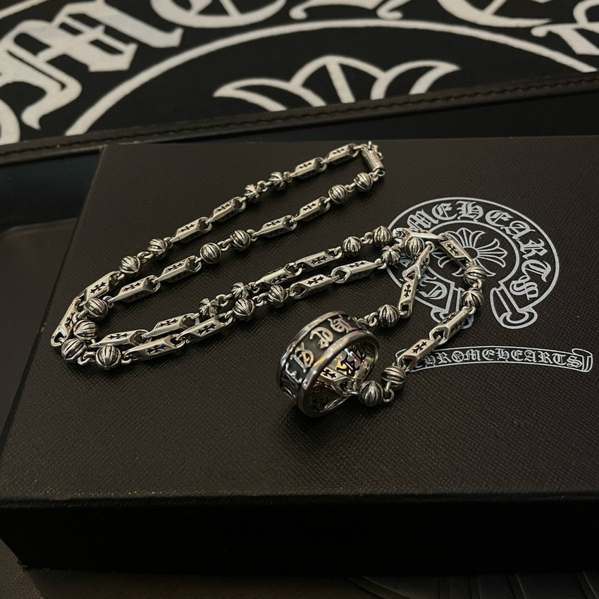 Ch**me He**ts necklace-093