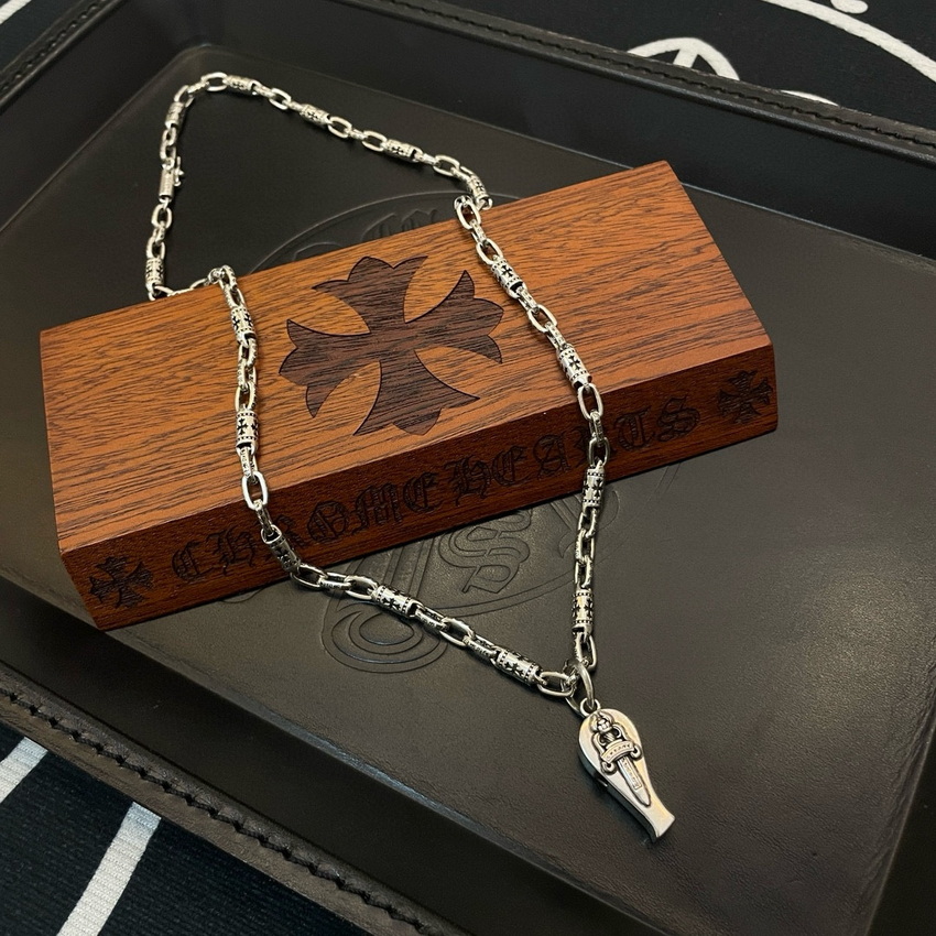 Ch*0me heart necklace-097