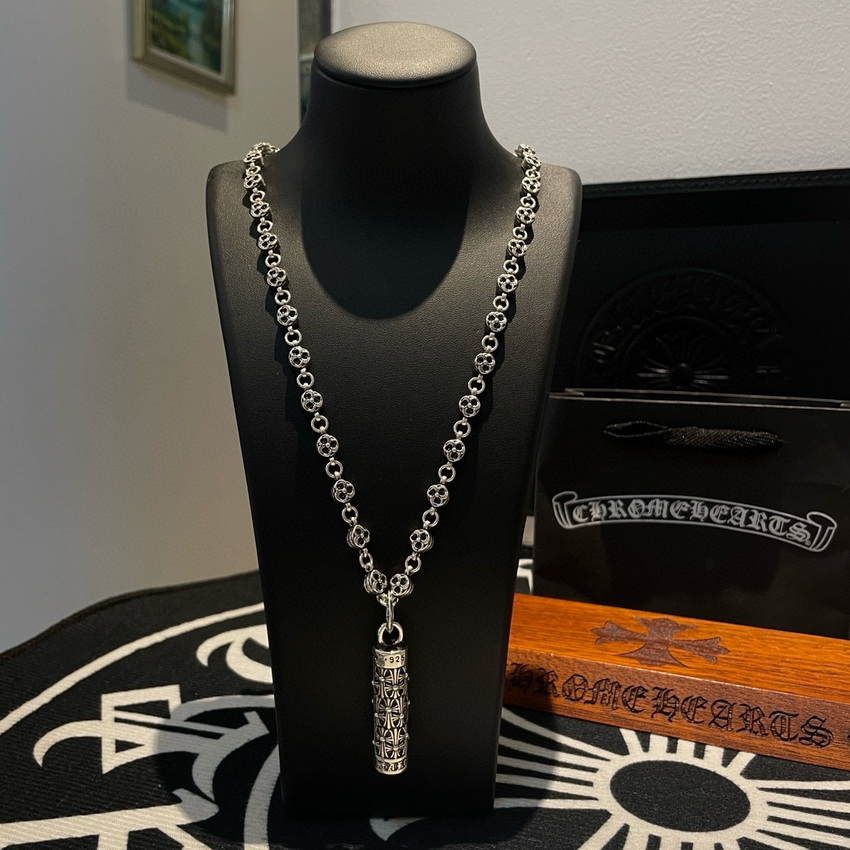 Ch**me He**ts necklace-098