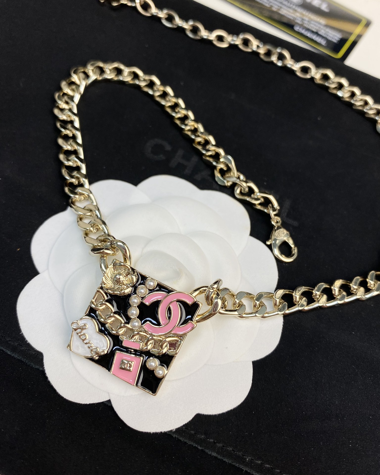 Ch*el necklace-014