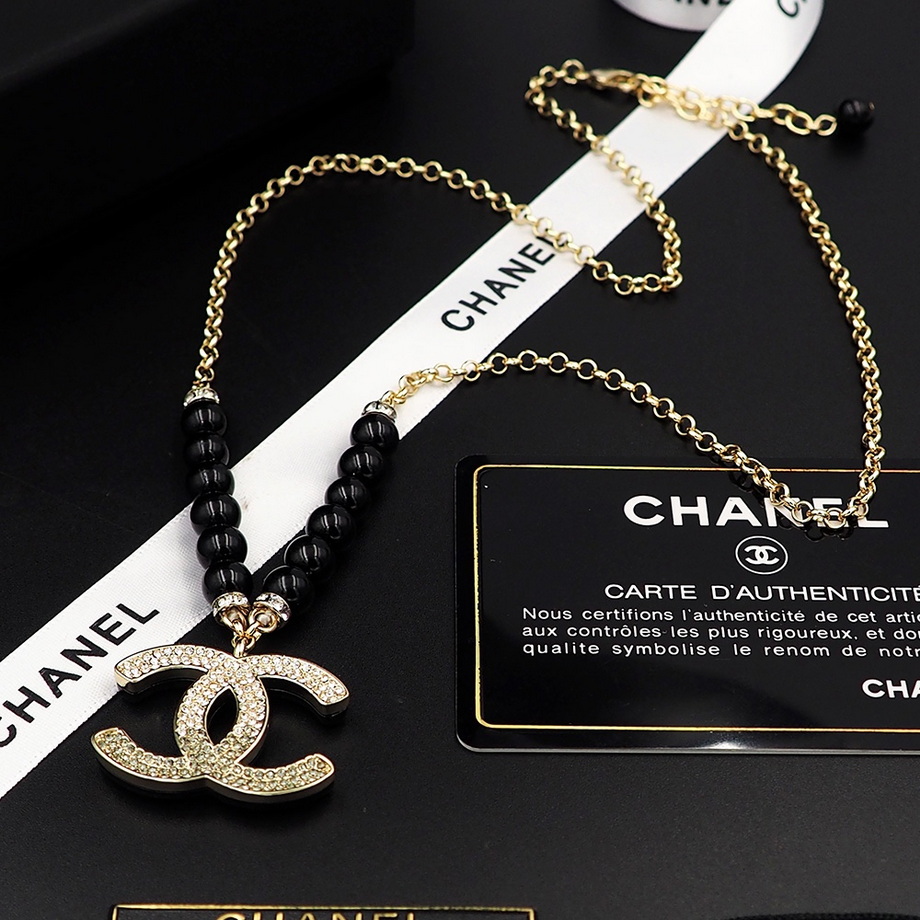 Ch*el necklace-173