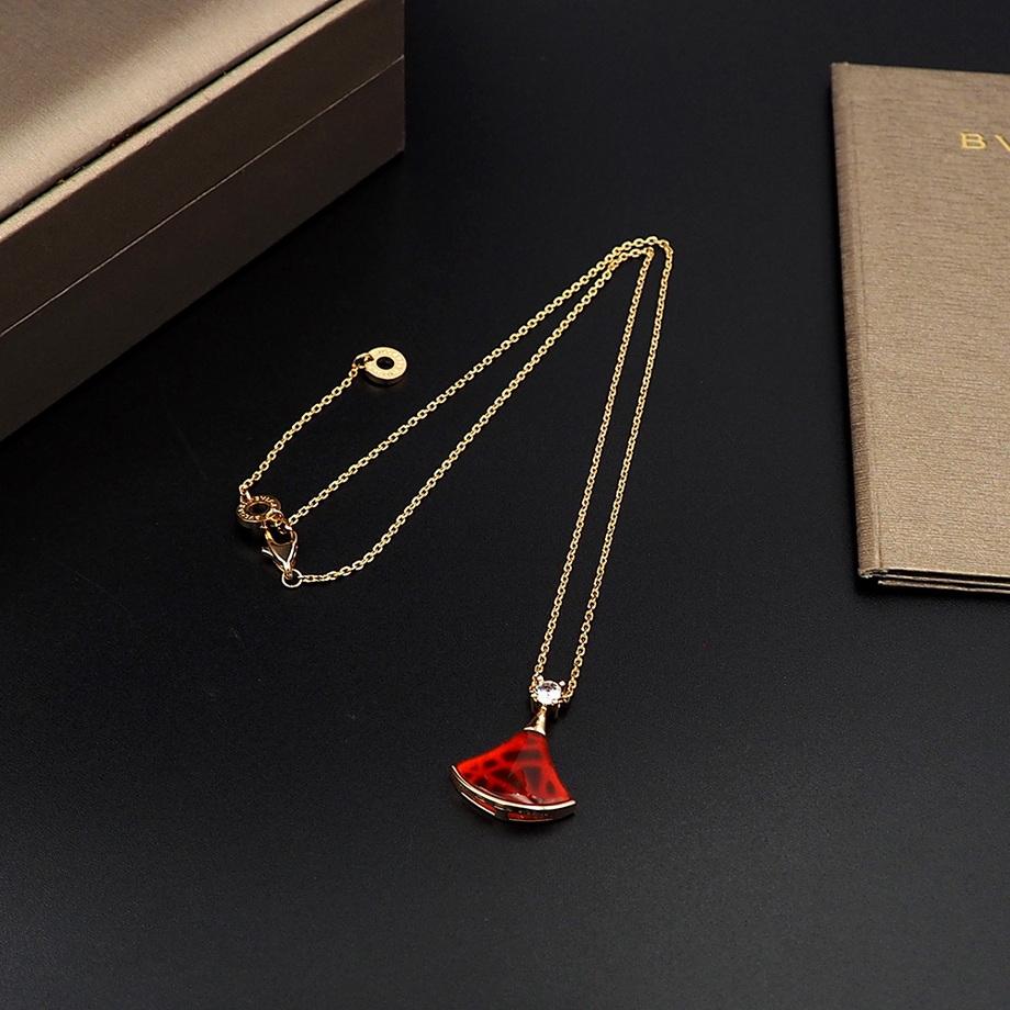 Ch*el necklace-134