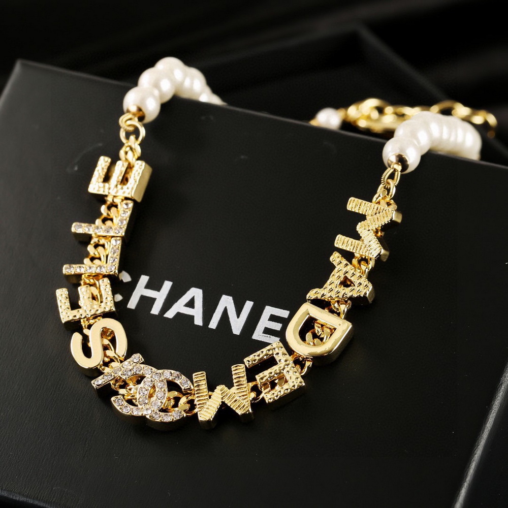 Ch*el necklace-379
