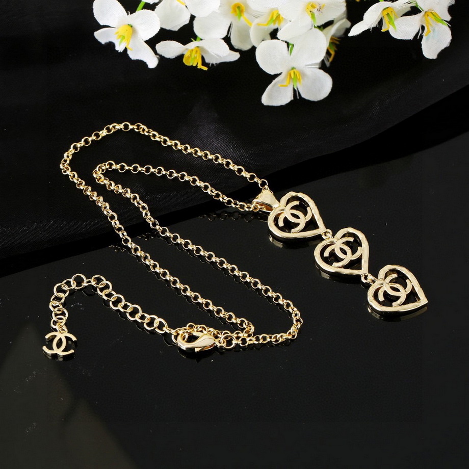 Ch*el necklace-106