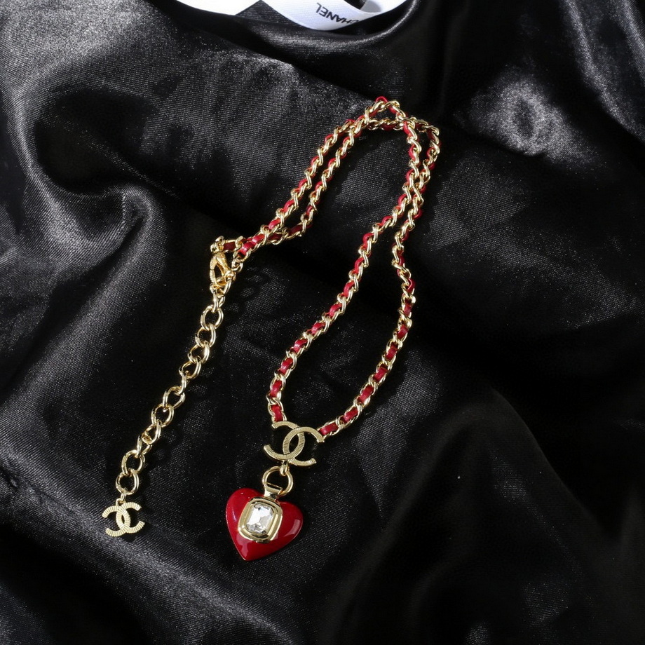 Ch*el necklace-102