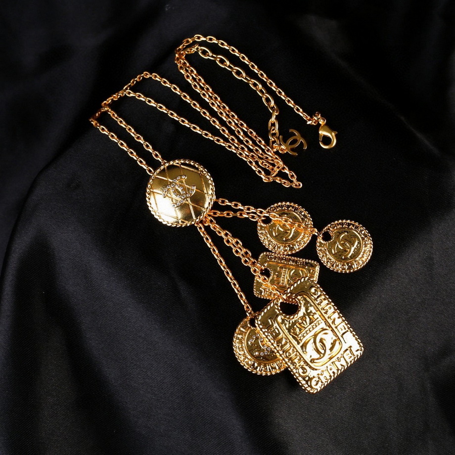 Ch*el necklace-272