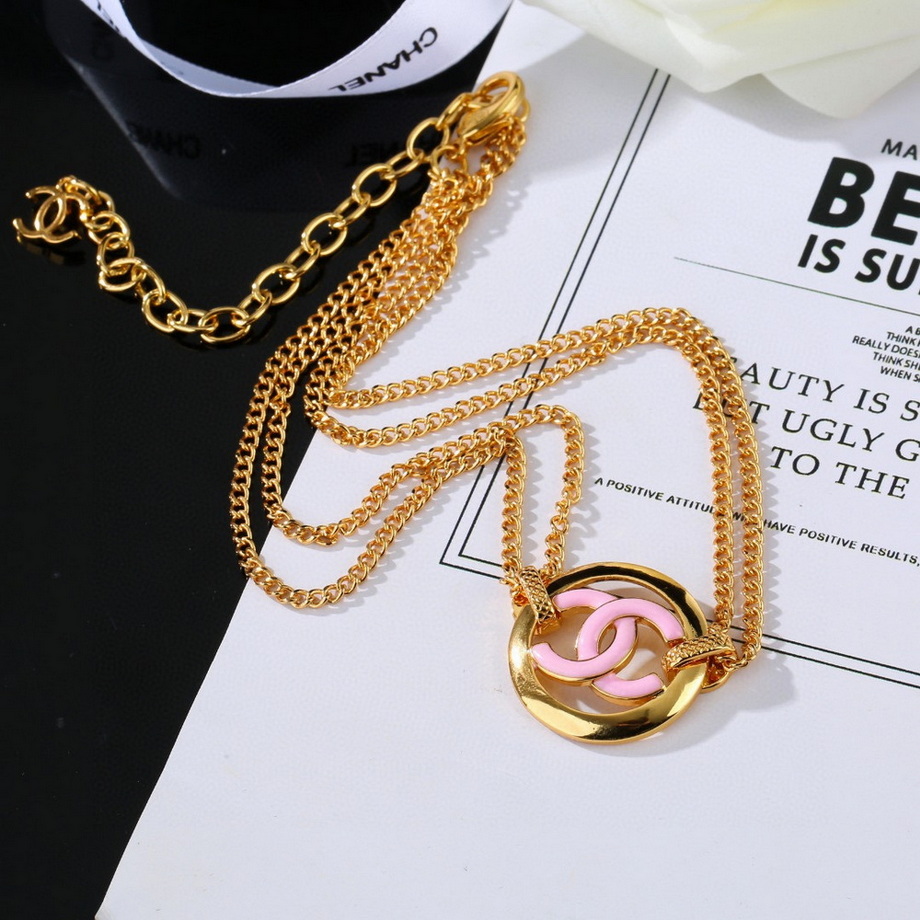 Ch*el necklace-094