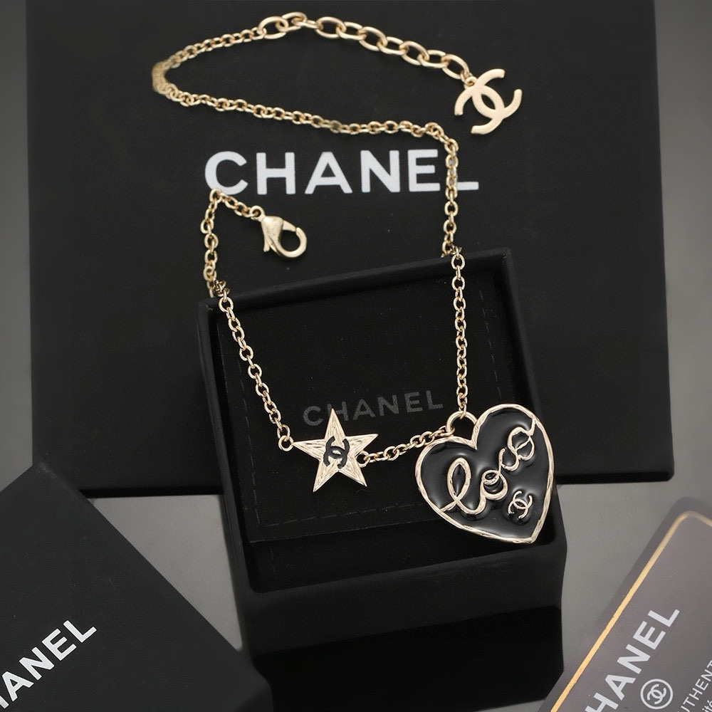 Ch*el necklace-068