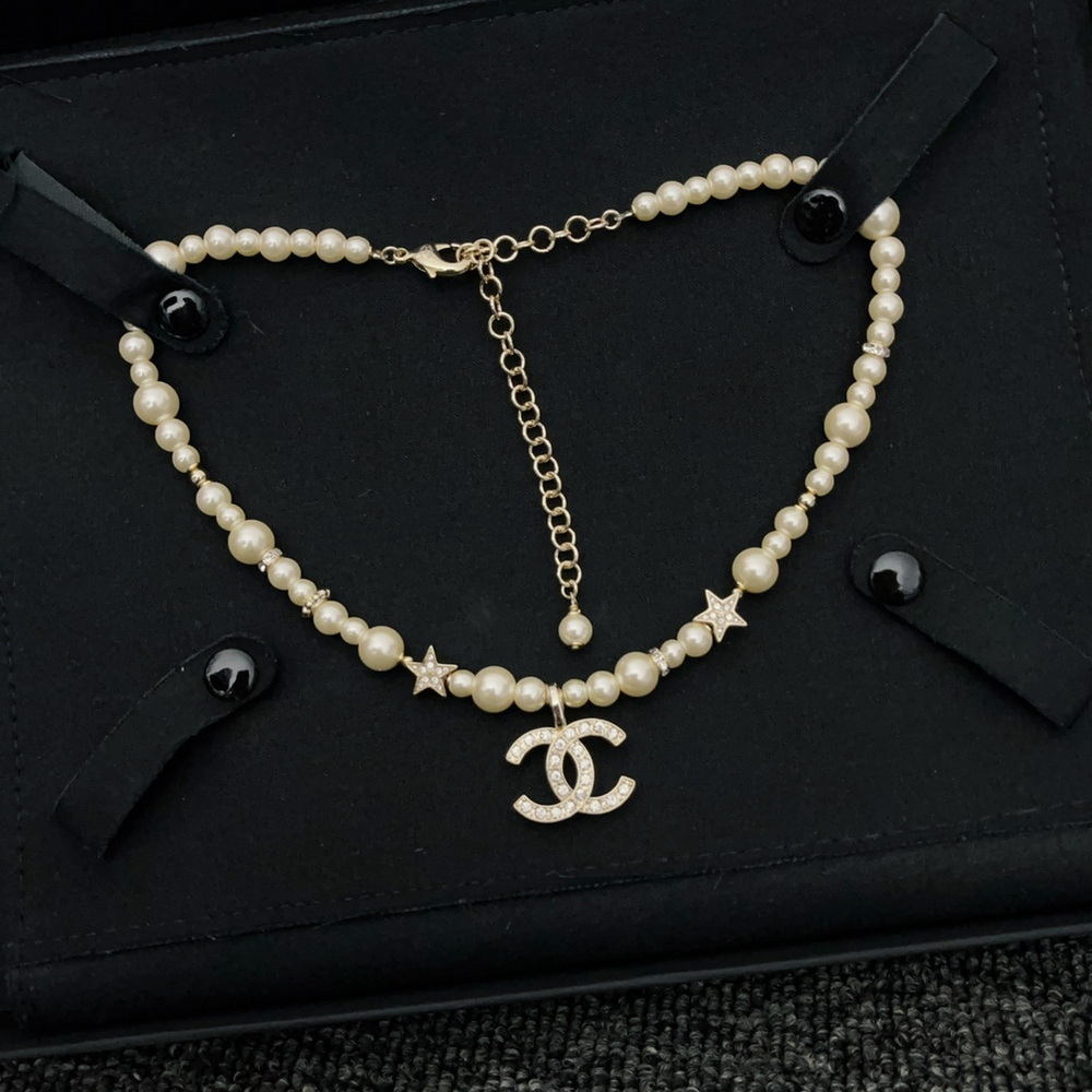 Ch*el necklace-050