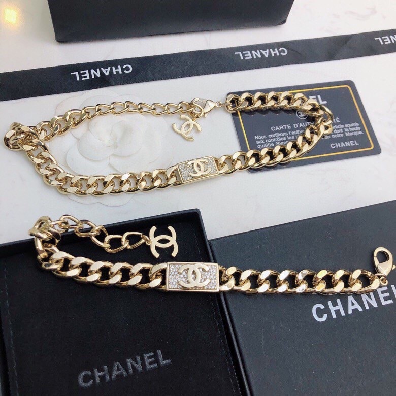 Ch*el necklace-234