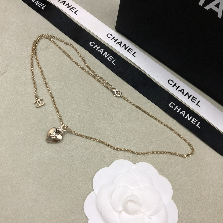 Ch*el necklace-038